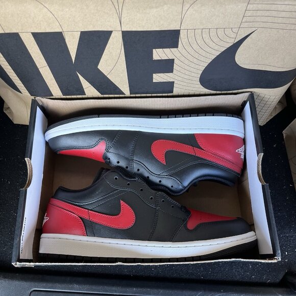 NEW Nike Air Jordan 1 Low Bred Twist Black Red White NBY 553558-067 Size 10.5 main image 5
